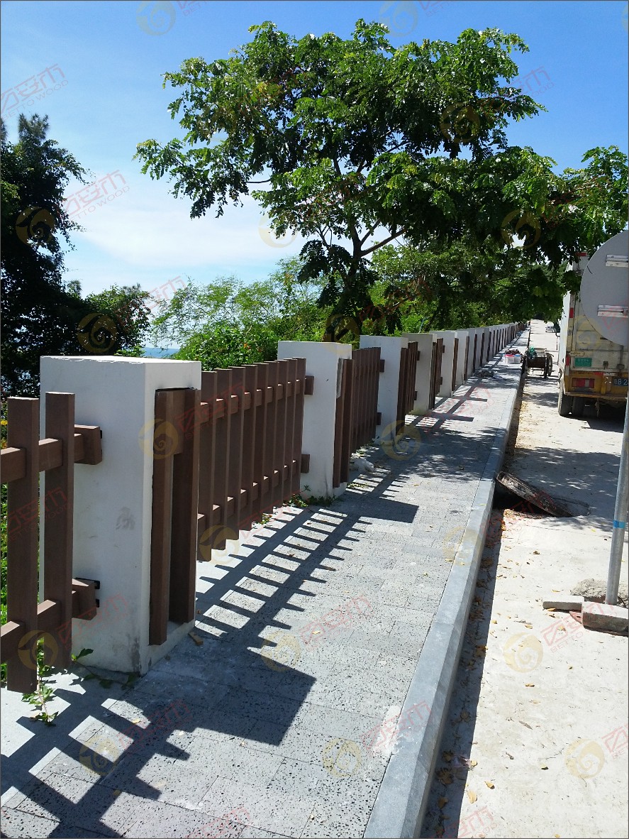 海南太陽(yáng)灣塑木護(hù)欄4