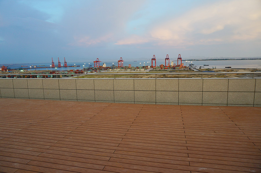 港務局塑木地板